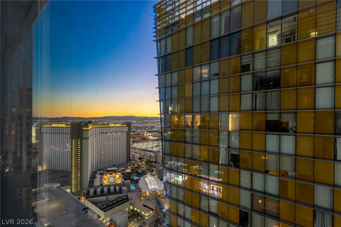 3722 Las Vegas Boulevard 3107 Property Photo 5