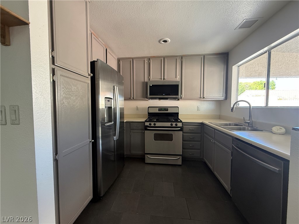 652 Collete Circle Circle Property Photo 4