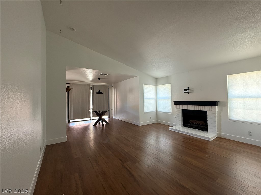 652 Collete Circle Circle Property Photo 6