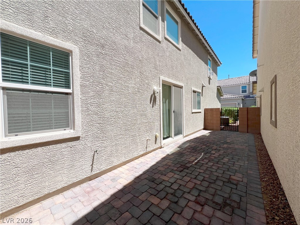 3145 Umbria Hills Walk Property Photo 16