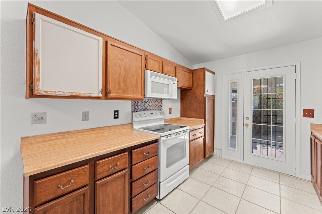 6505 Smokey Pine Way Property Photo 14