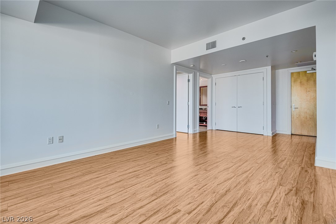 2700 Las Vegas Boulevard 2407 Property Photo 4