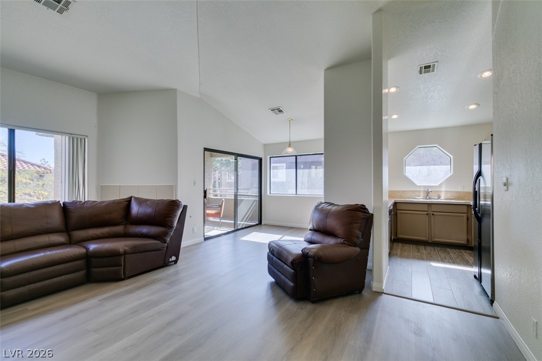 5054 South Rainbow Boulevard 202 Property Photo 5
