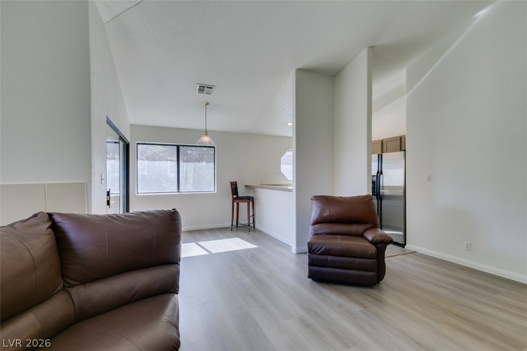5054 South Rainbow Boulevard 202 Property Photo 6