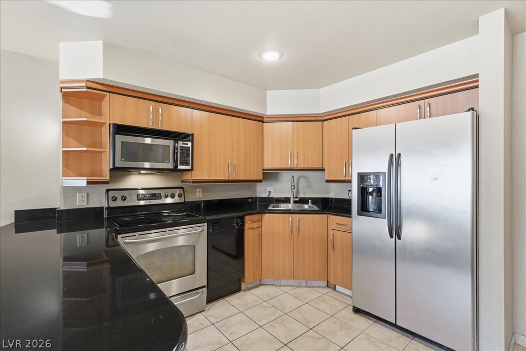 211 East Flamingo Road 719 Property Photo 11