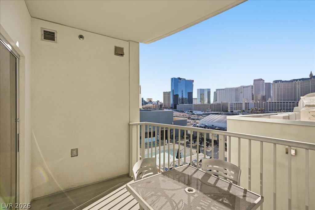 211 East Flamingo Road 719 Property Photo 13