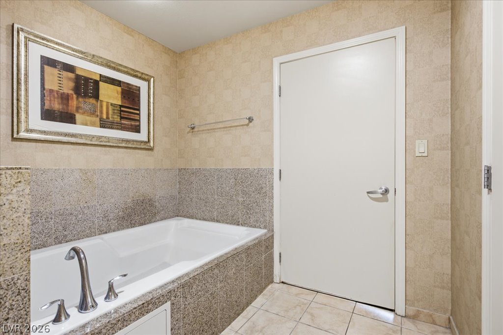 211 East Flamingo Road 719 Property Photo 26