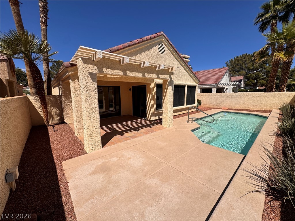 5236 Crooked River Circle Property Photo 3