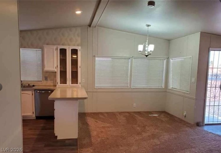5860 Alicia Street Property Photo 2