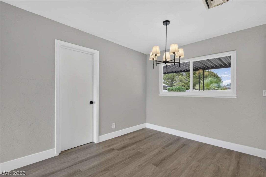 1669 North G Street Property Photo 8