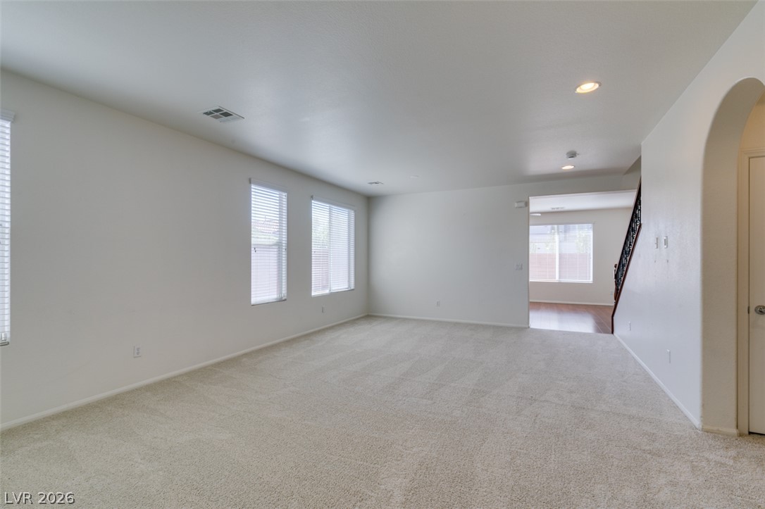 11677 Bradford Commons Drive Property Photo 4