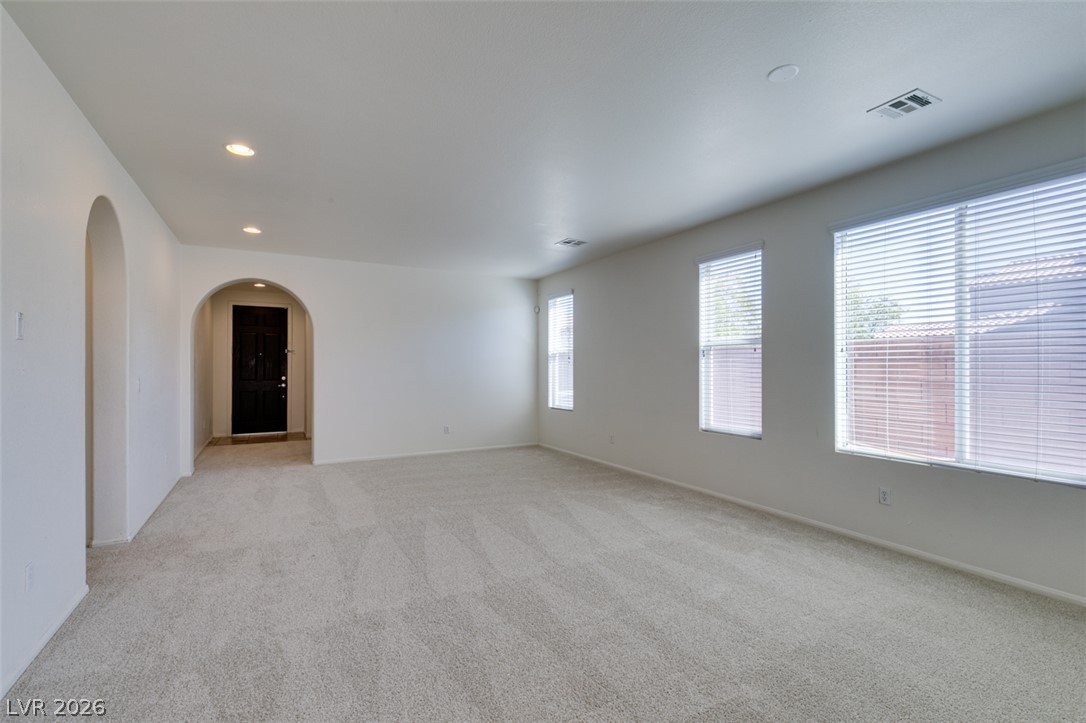 11677 Bradford Commons Drive Property Photo 7