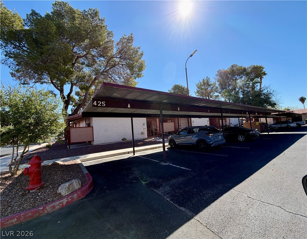425 North Lamb Boulevard A Property Photo 14