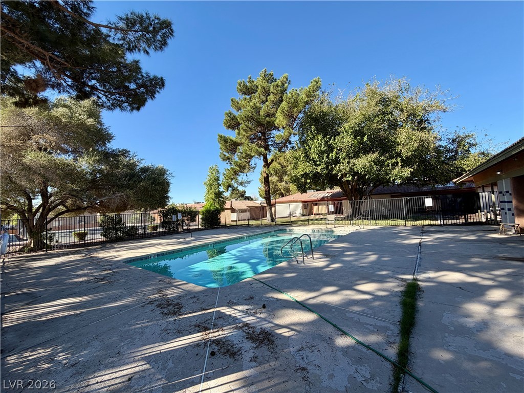 425 North Lamb Boulevard A Property Photo 15
