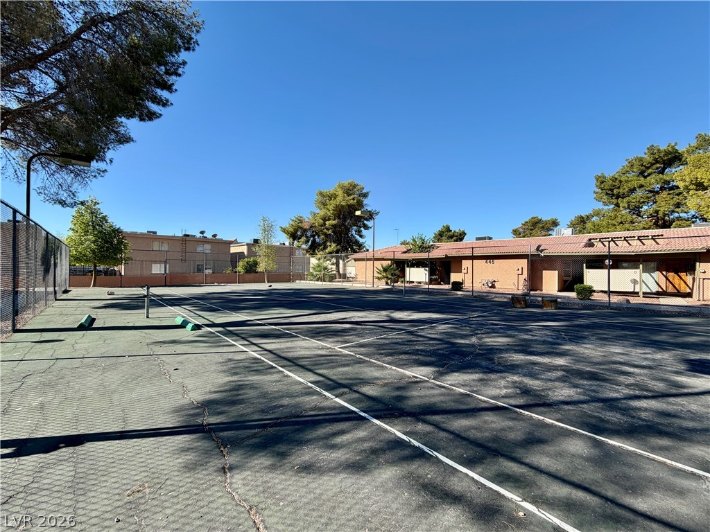 425 North Lamb Boulevard A Property Photo 16