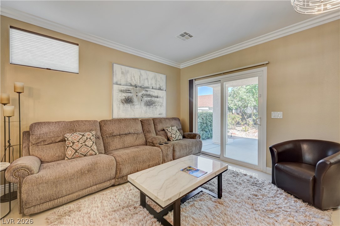 2094 Sawtooth Mountain Drive Property Photo 17