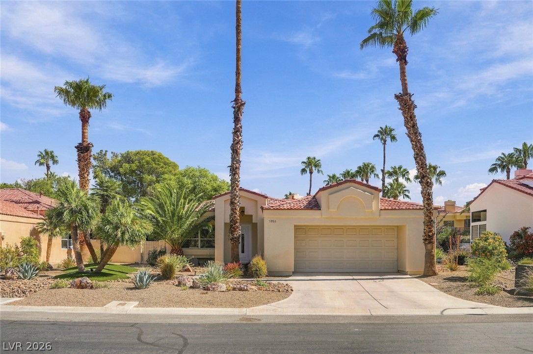 5208 Coral Glow Court Property Photo 1