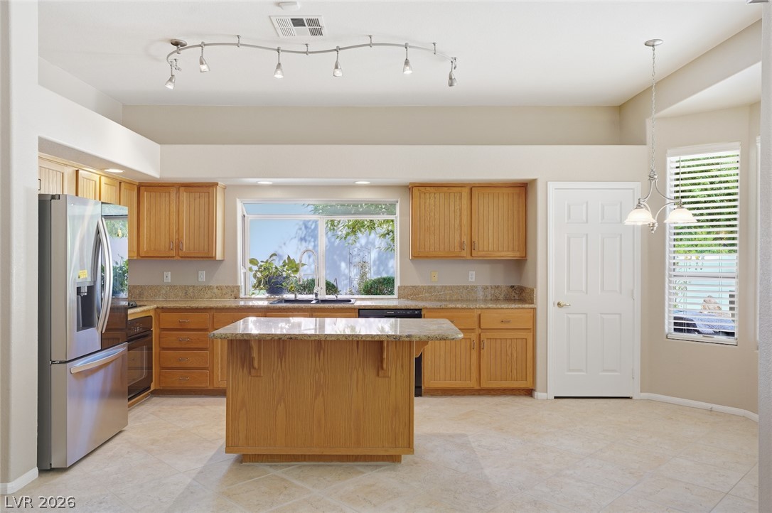5208 Coral Glow Court Property Photo 26