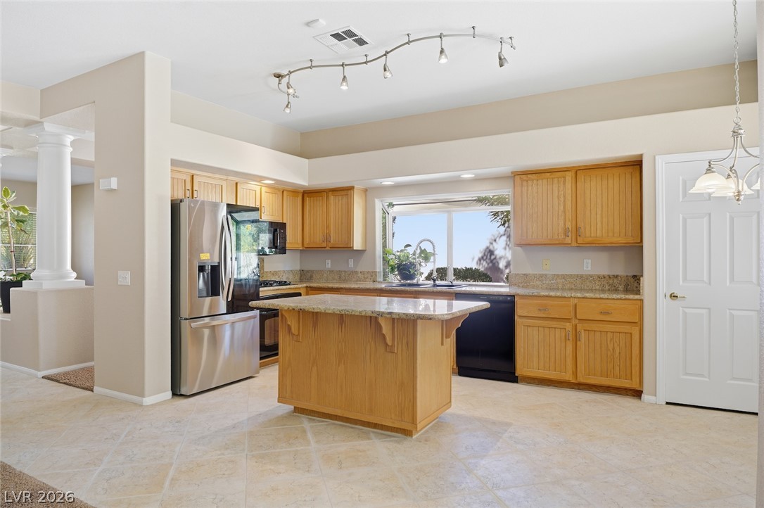 5208 Coral Glow Court Property Photo 27