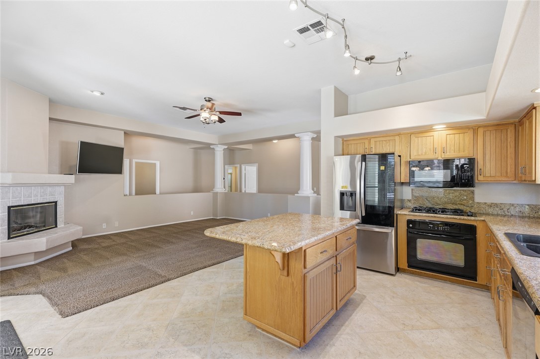 5208 Coral Glow Court Property Photo 30