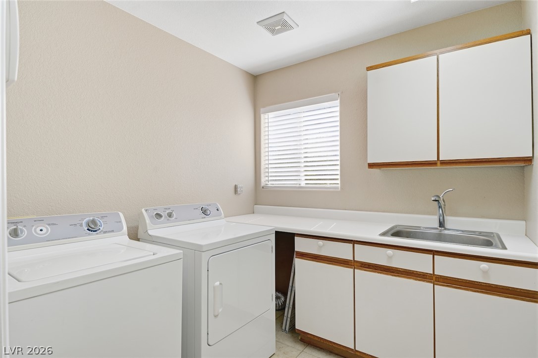 5208 Coral Glow Court Property Photo 48