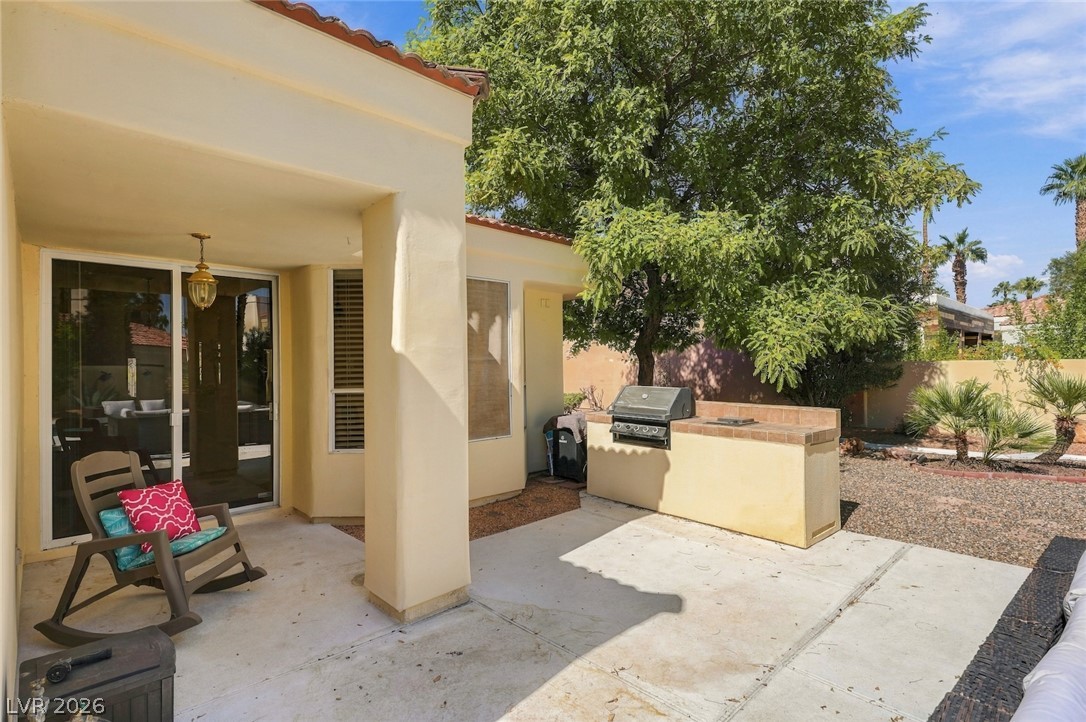 5208 Coral Glow Court Property Photo 49
