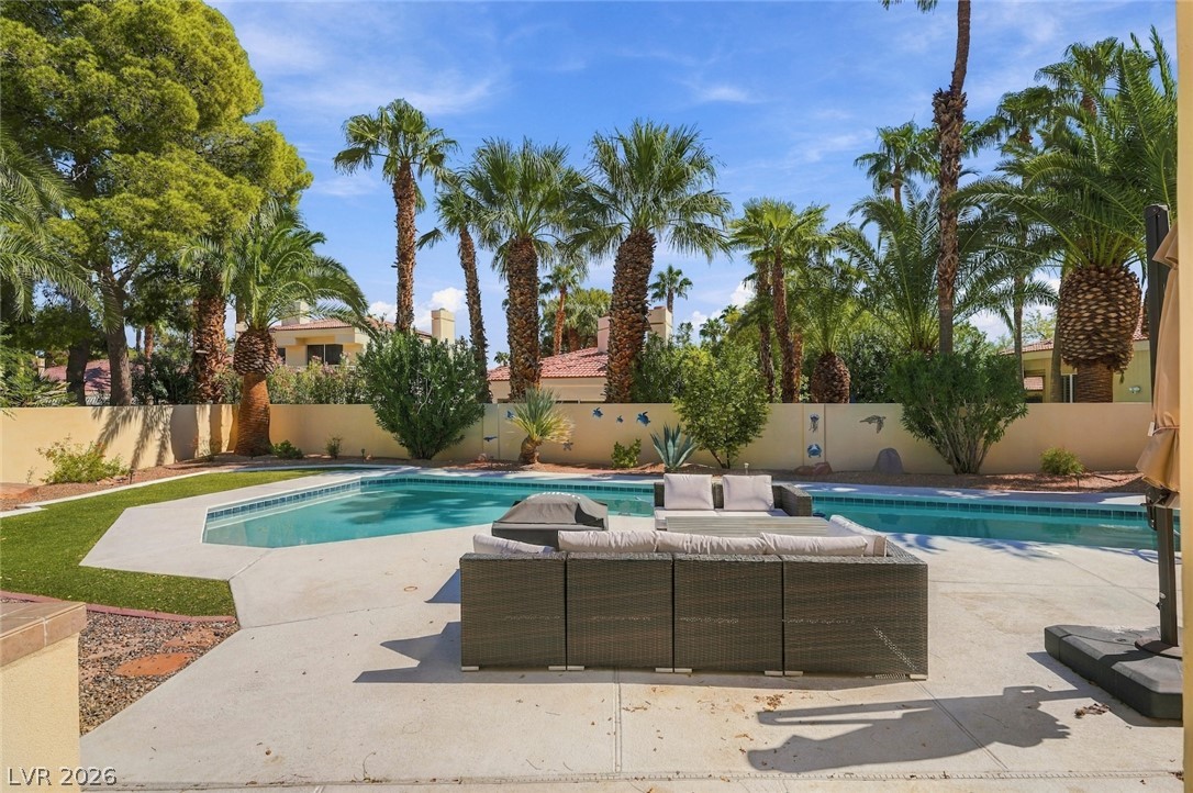 5208 Coral Glow Court Property Photo 51