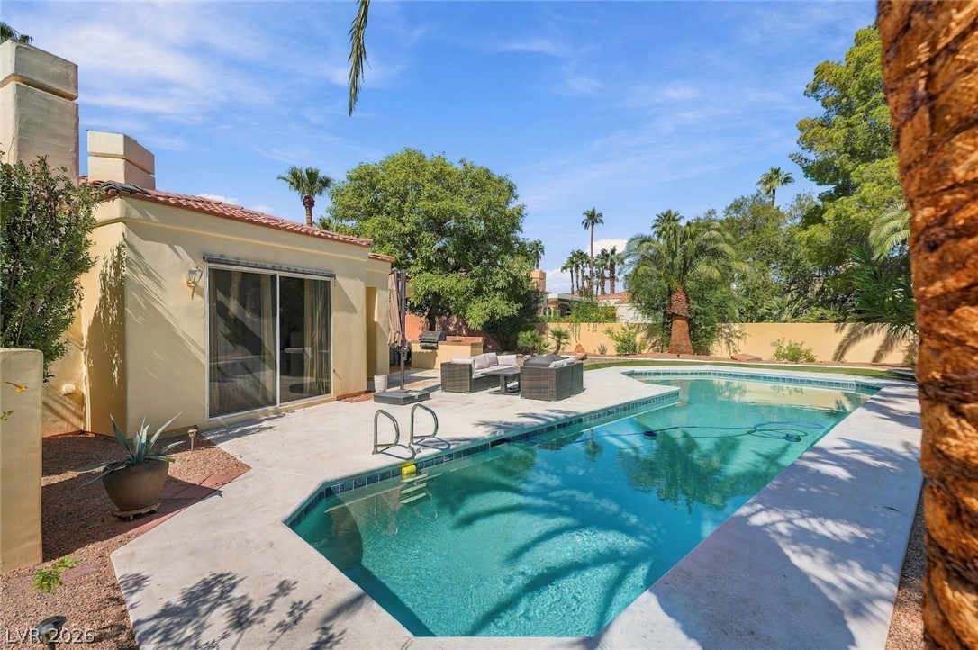 5208 Coral Glow Court Property Photo 56