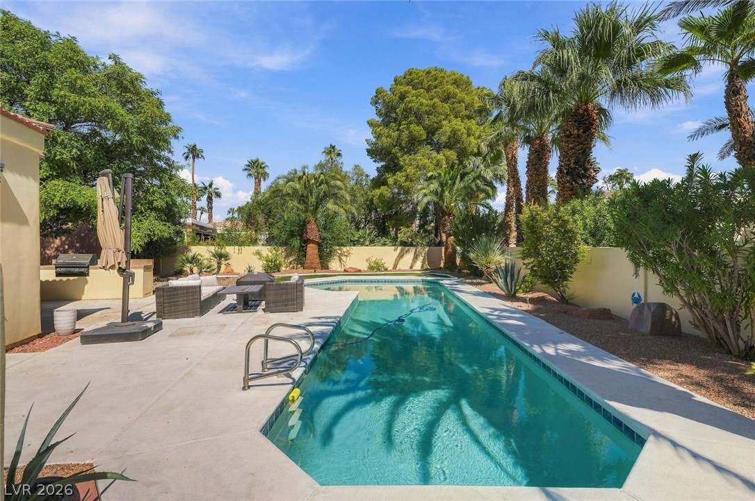 5208 Coral Glow Court Property Photo 57