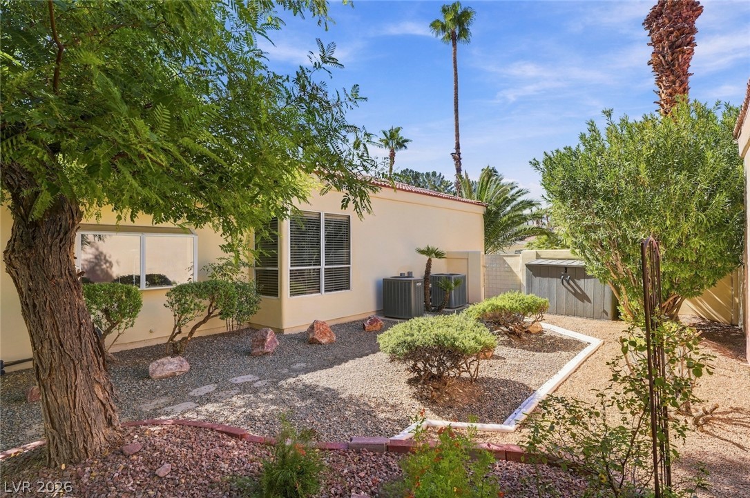 5208 Coral Glow Court Property Photo 60