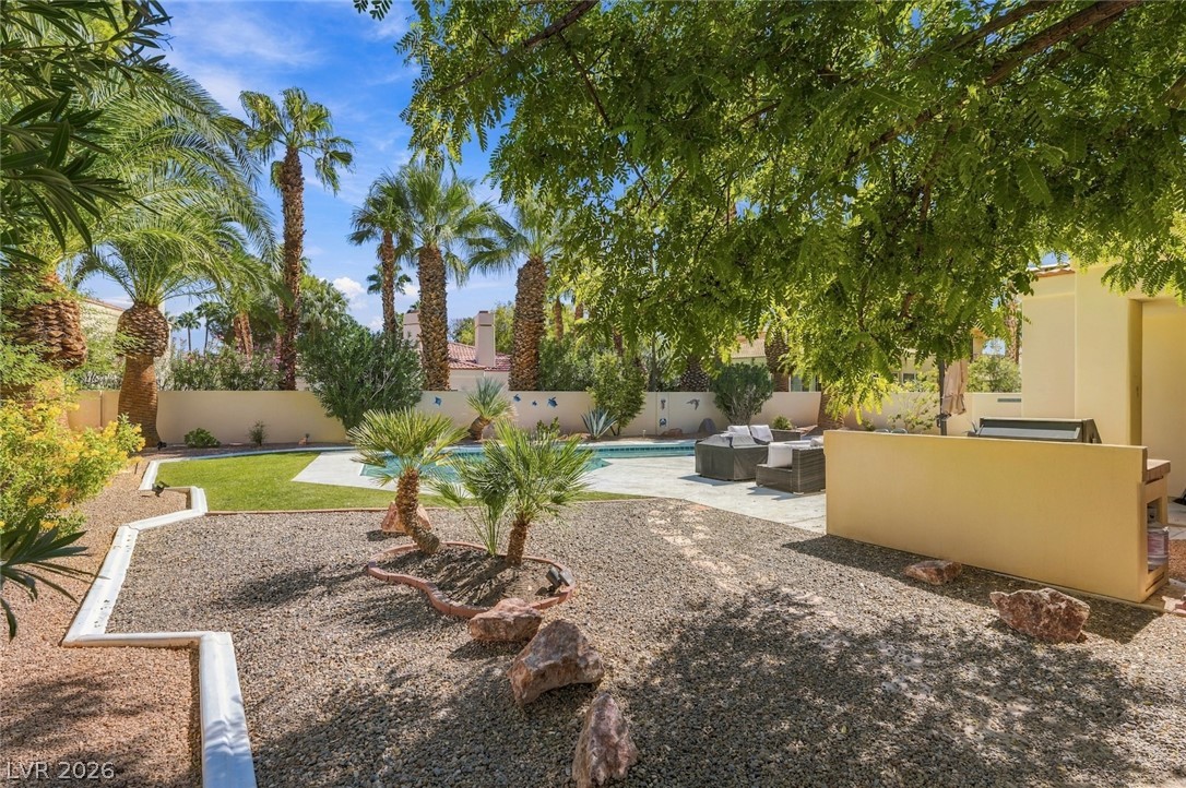 5208 Coral Glow Court Property Photo 61