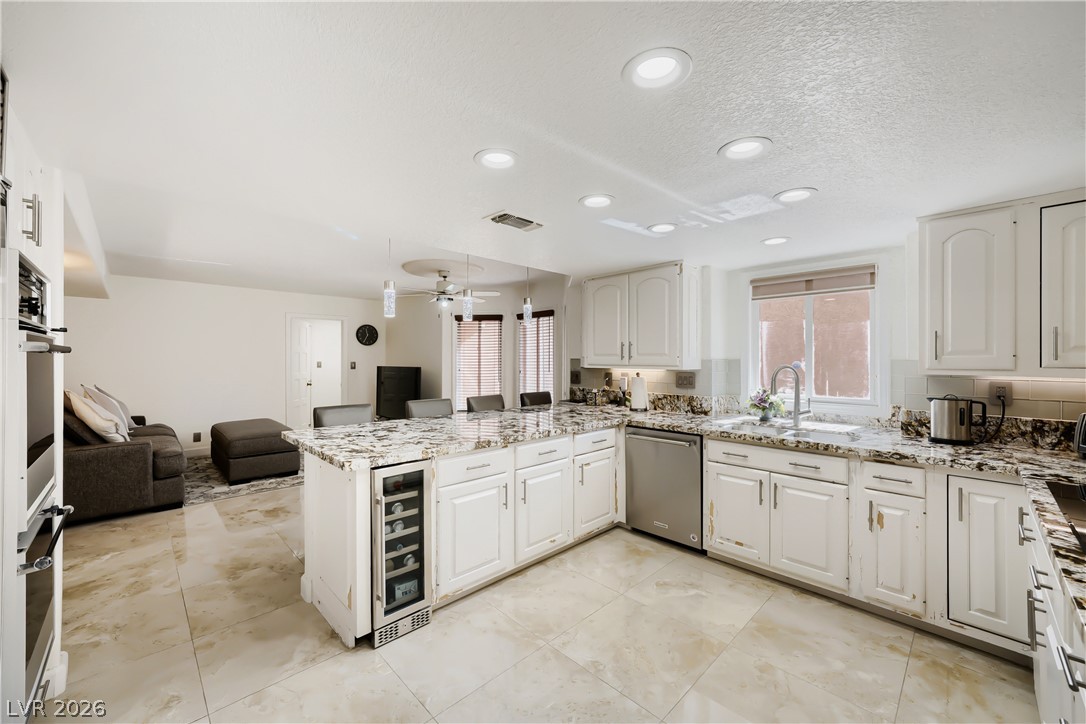 5105 Turnberry Lane Property Photo 12