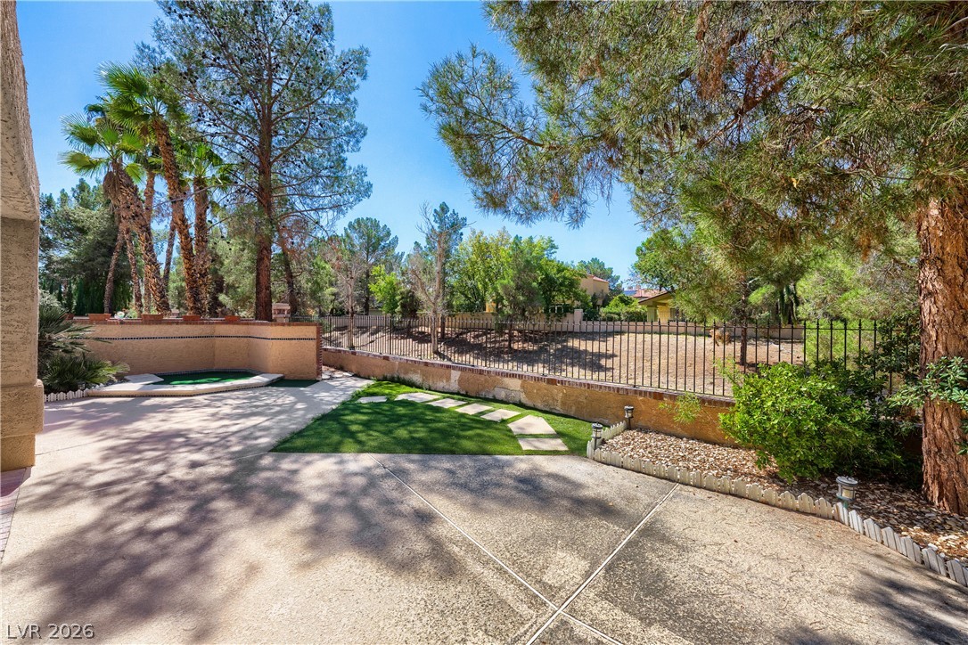 5105 Turnberry Lane Property Photo 29