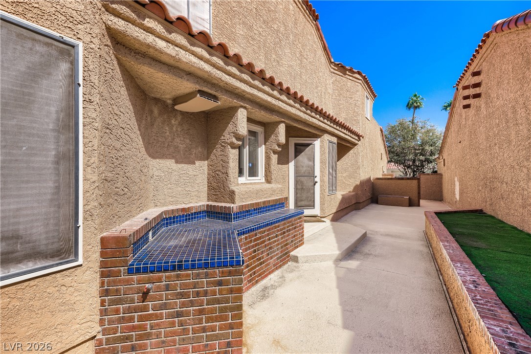 5105 Turnberry Lane Property Photo 33