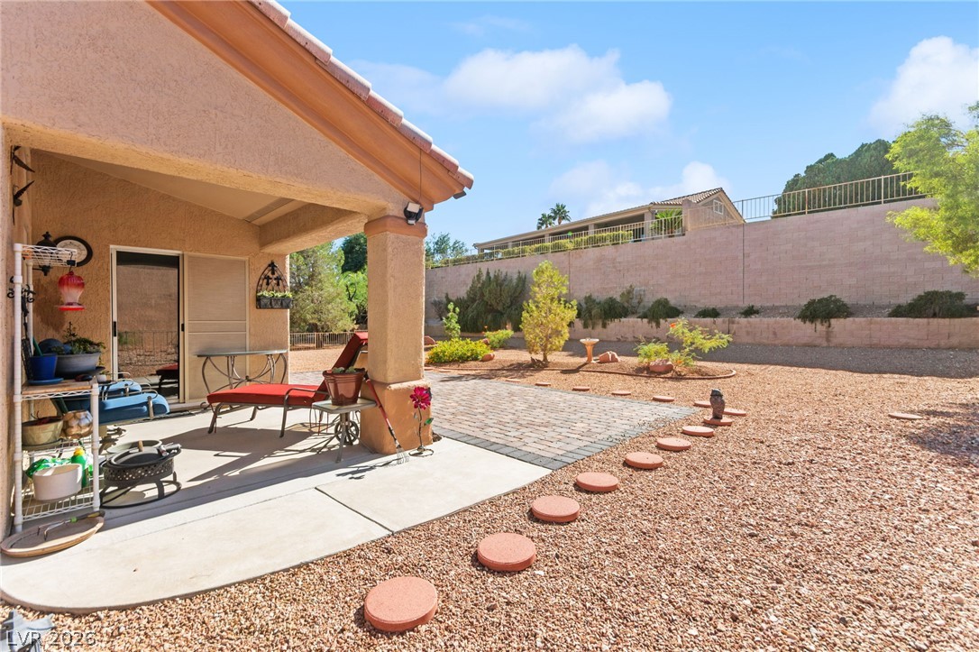 10721 Hunters Woods Place Property Photo 40