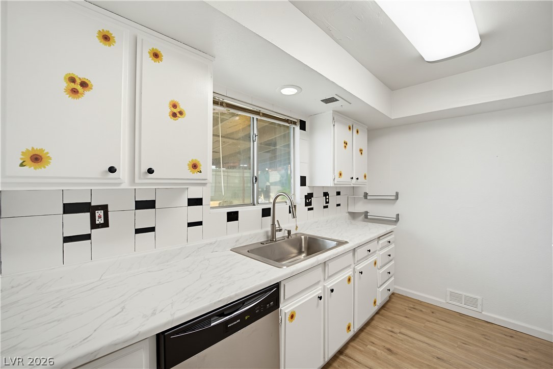 900 Coral Isle Way Property Photo 2