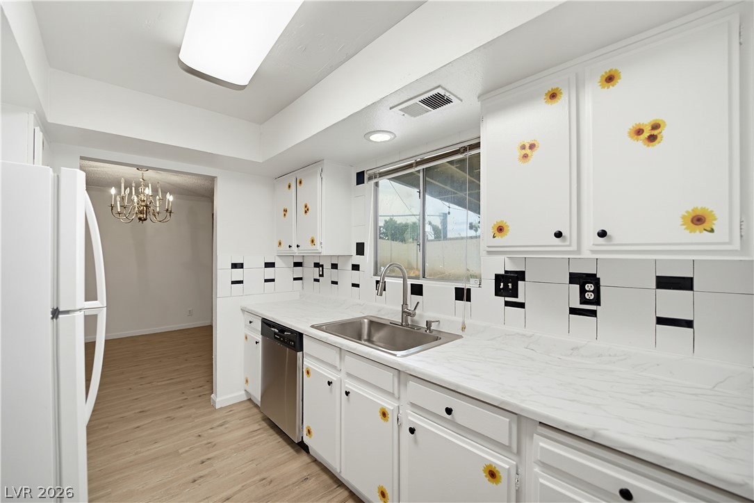 900 Coral Isle Way Property Photo 4