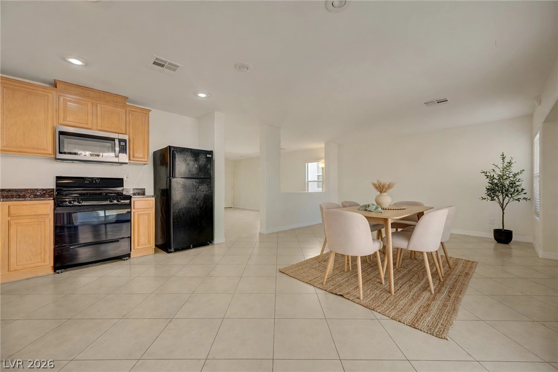 6412 Coral Flower Court Property Photo 16
