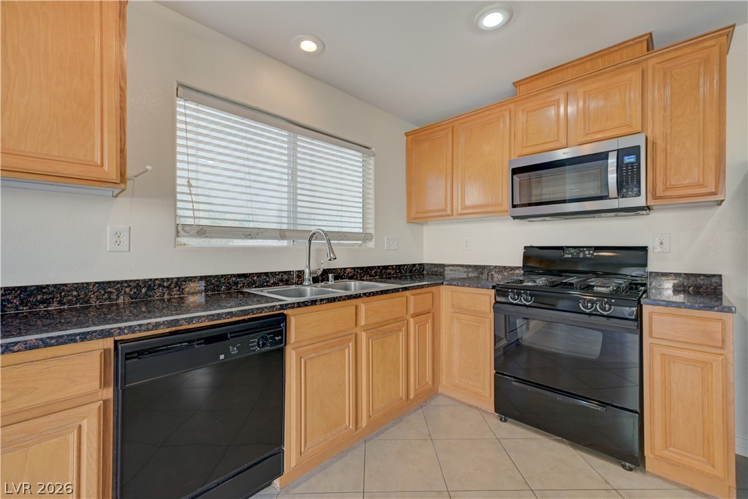 6412 Coral Flower Court Property Photo 19