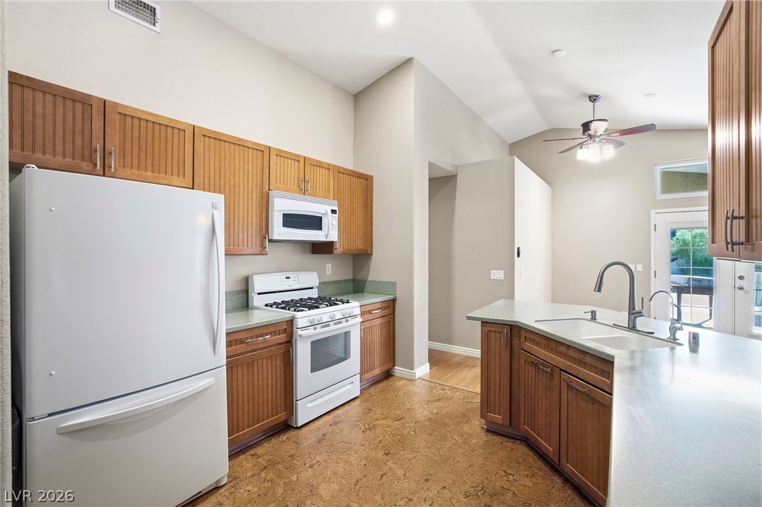 3611 Russian Olive Street Property Photo 2