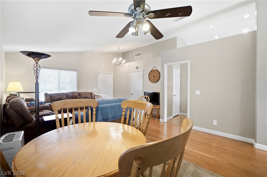 3611 Russian Olive Street Property Photo 8