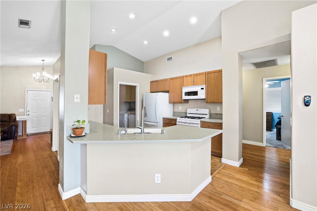 3611 Russian Olive Street Property Photo 10