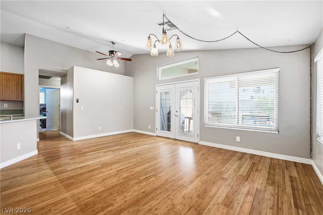 3611 Russian Olive Street Property Photo 14
