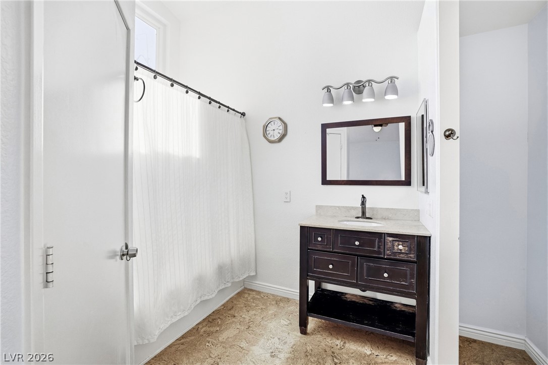 3611 Russian Olive Street Property Photo 17