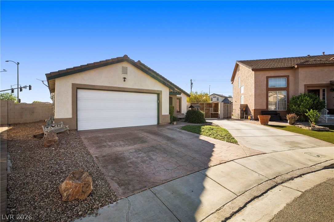 3611 Russian Olive Street Property Photo 27