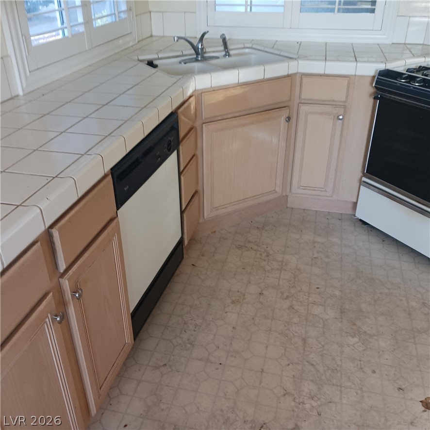5201 South Torrey Pines Drive 1264 Property Photo 25