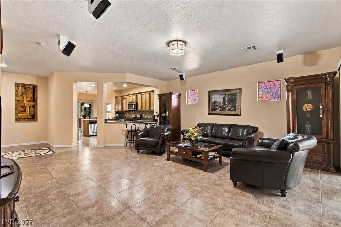3922 Welsh Pony Street Property Photo 6