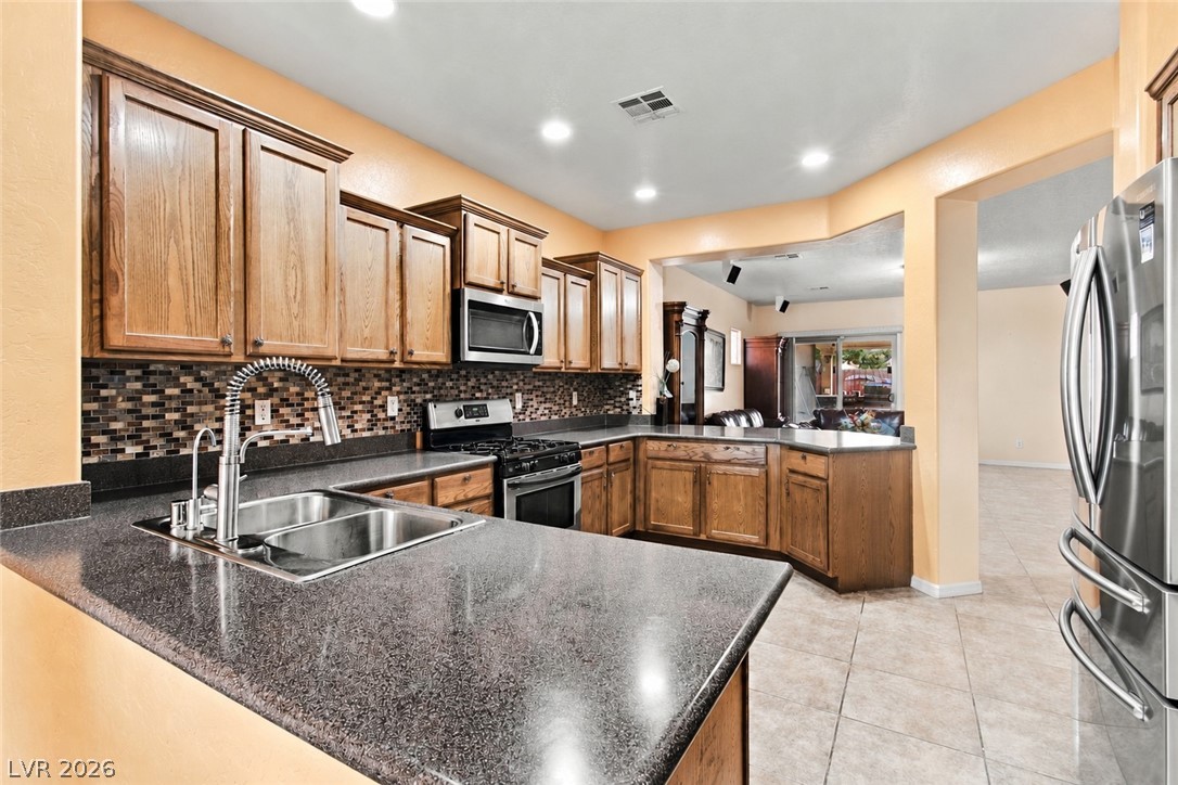 3922 Welsh Pony Street Property Photo 8