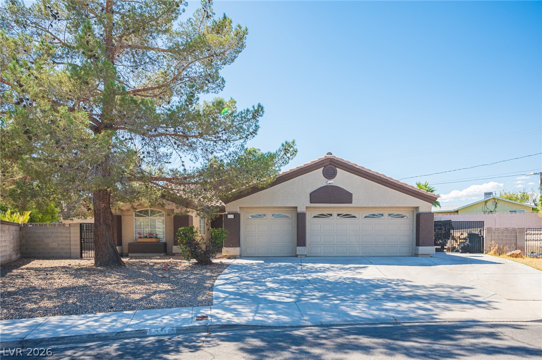 5717 Compton Drive Property Photo