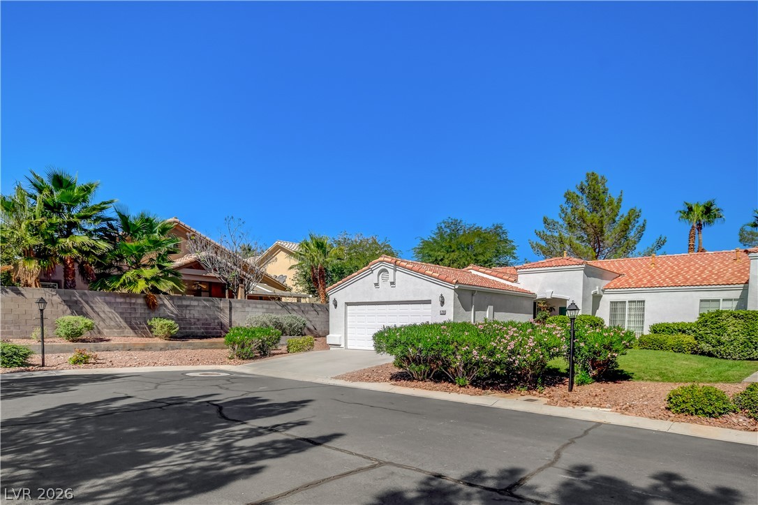 8798 Beacon Harbor Avenue Property Photo 1